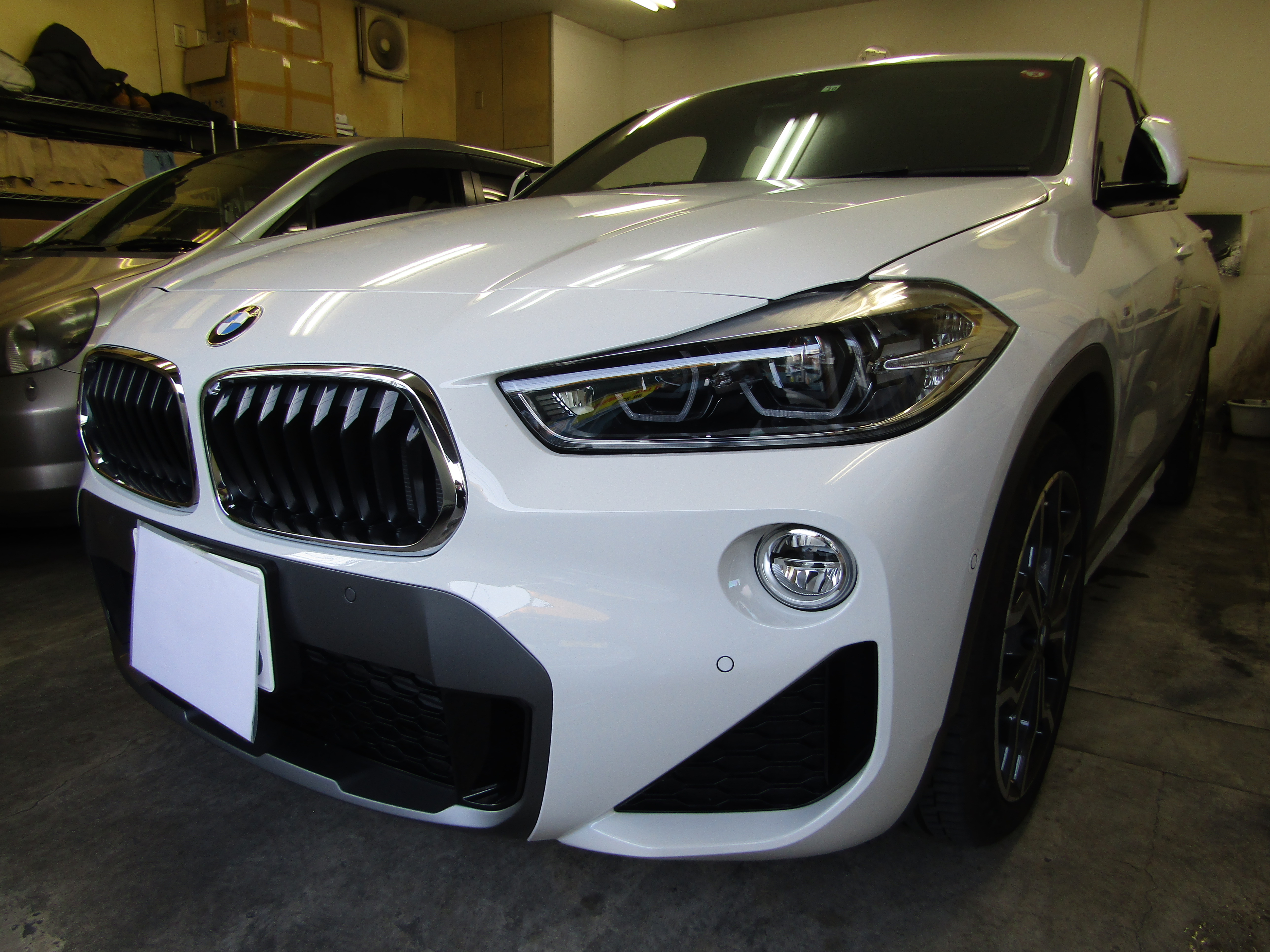 ｂｍｗ ｘ２yk 高機能断熱カーフィルム 車フィルム シルフィード 施工